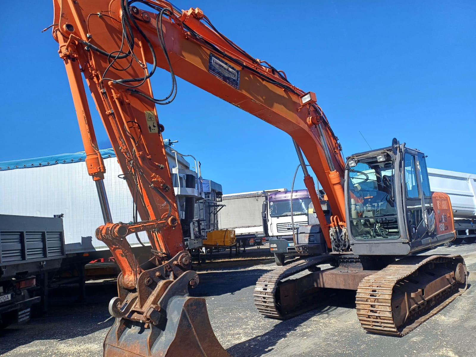 Giratória Zaxis 180 LCN _ Ano 2008